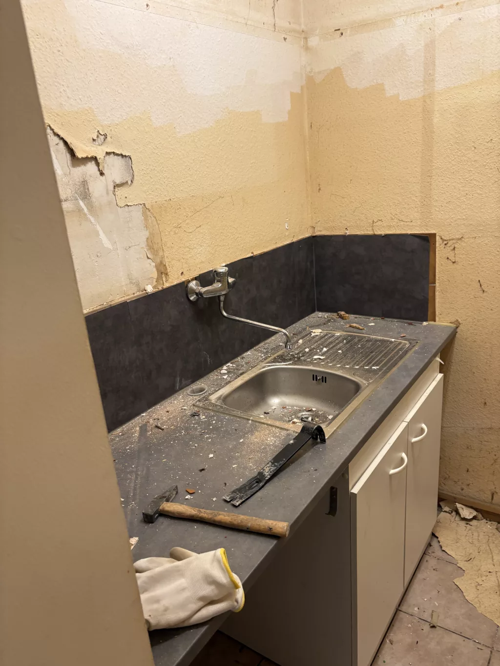 Appartement plafond,murs ,revêtement de sol — photo 4